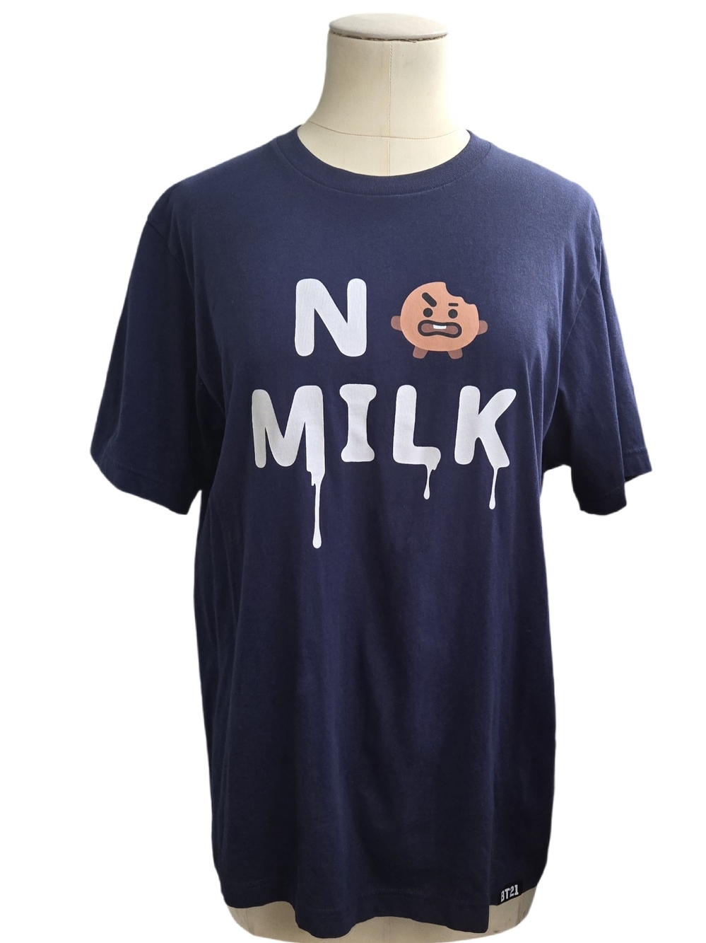 Uniqlo × BT21 Line Friends Shooky No Milk Navy Blue Size M